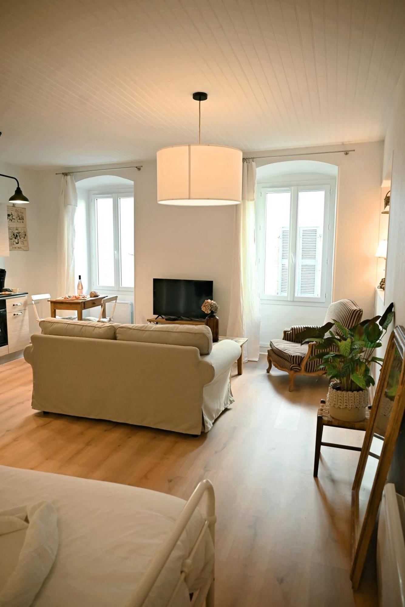 La Brocante - Meilleurhote-brioude Apartment *